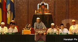 pas muktamar 2004 270804 harun taib speech