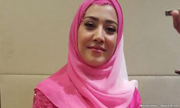 Nur Fathia bikin kru kapal terbang 'naik angin'