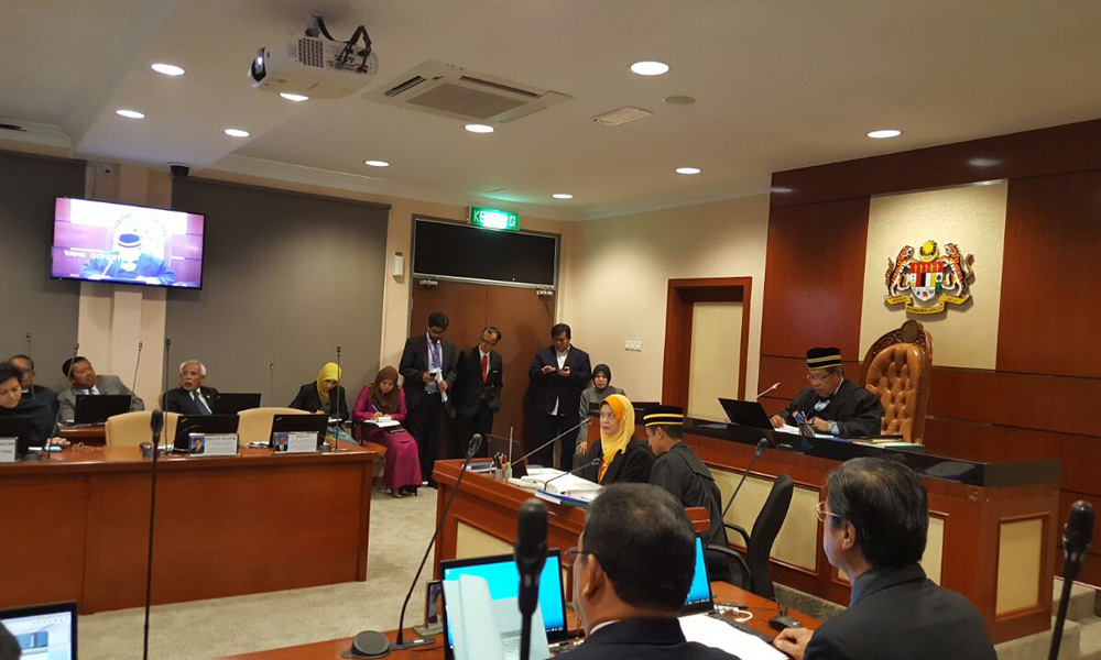国会第二议会厅正式启用位子不足议员得站着开会