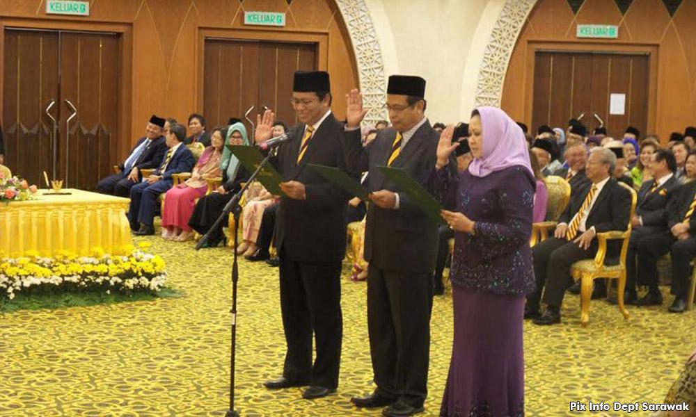 18 Sarawak assistant ministers take oath of office