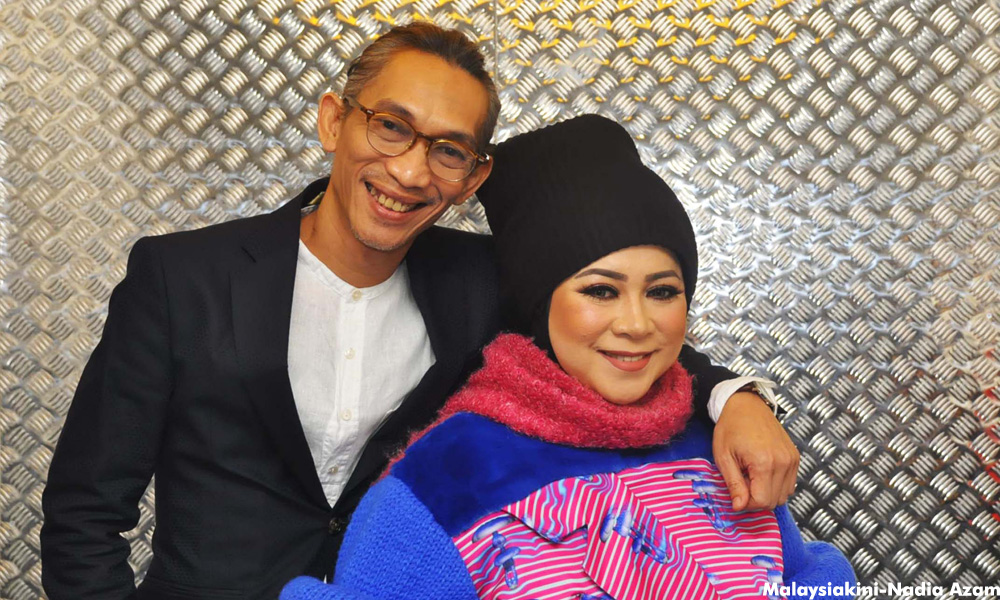 Melly seniman resah, di katil imaginasi merewang