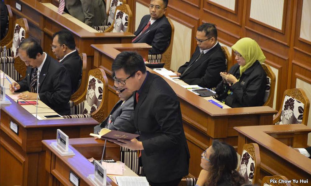 Pahang DAP state rep shown the door for criticising general election