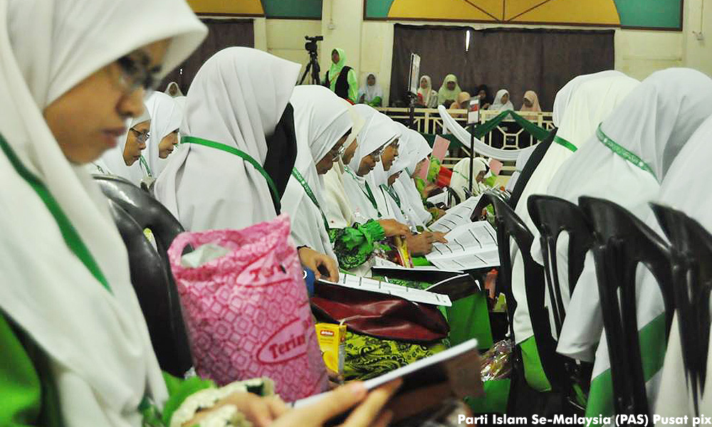 PAS Muslimat: Cut down PM's, cabinet ministers' allowances
