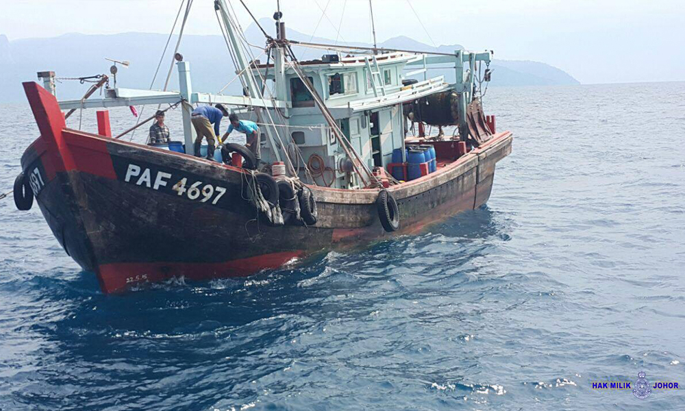 Polis cekup 'Minah Pendek' hina TMJ di tengah laut