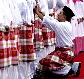 umno 2007 opening day 081107 youths