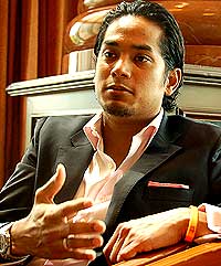 khairy jamaluddin interview 011107 poised