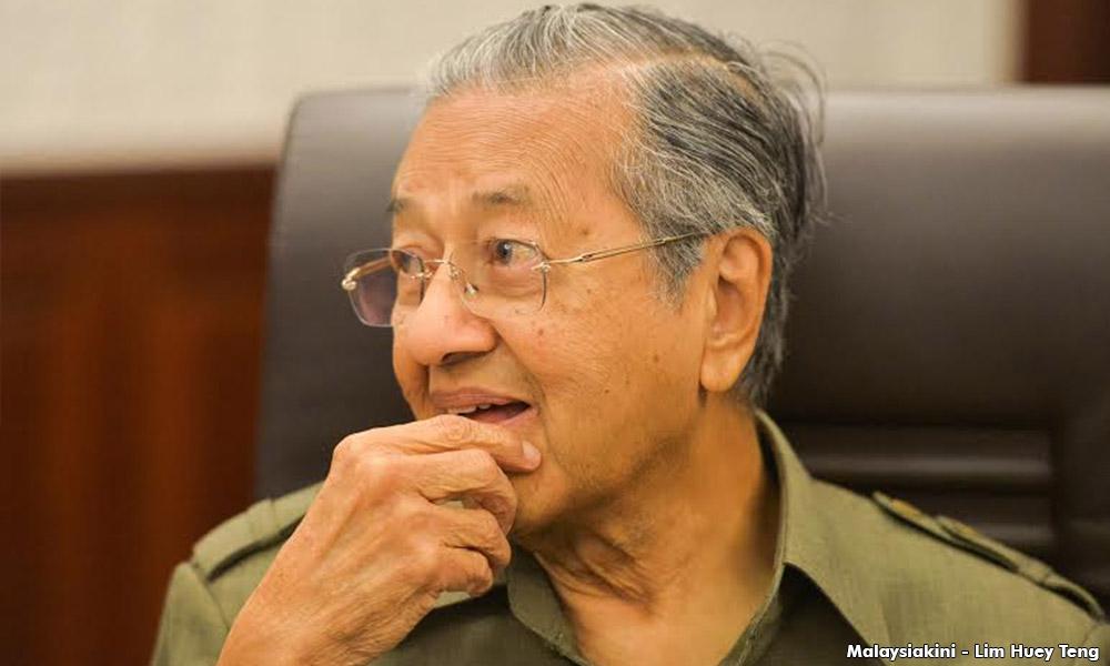 'Mahathir is the one who eats dedak, not PAS'