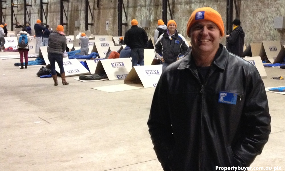 Aussie CEOs sleep outside for homelessness awareness