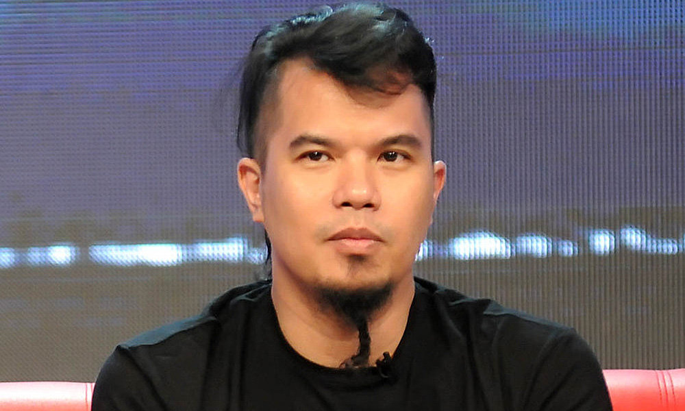 Ahmad Dhani rai merdeka atas runtuhan kampung