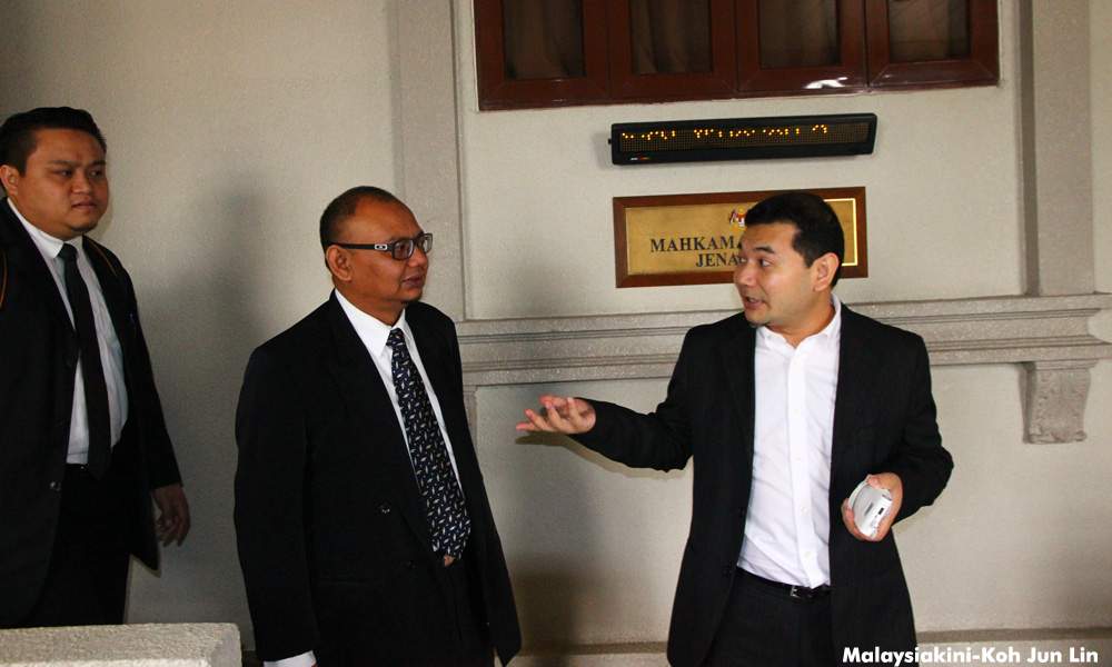 Tuduhan OSA: Mahkamah perintah Rafizi bela diri