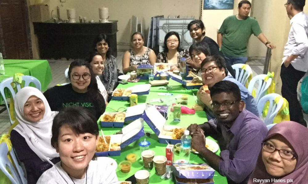 Interfaith buka puasa at church continues despite police report