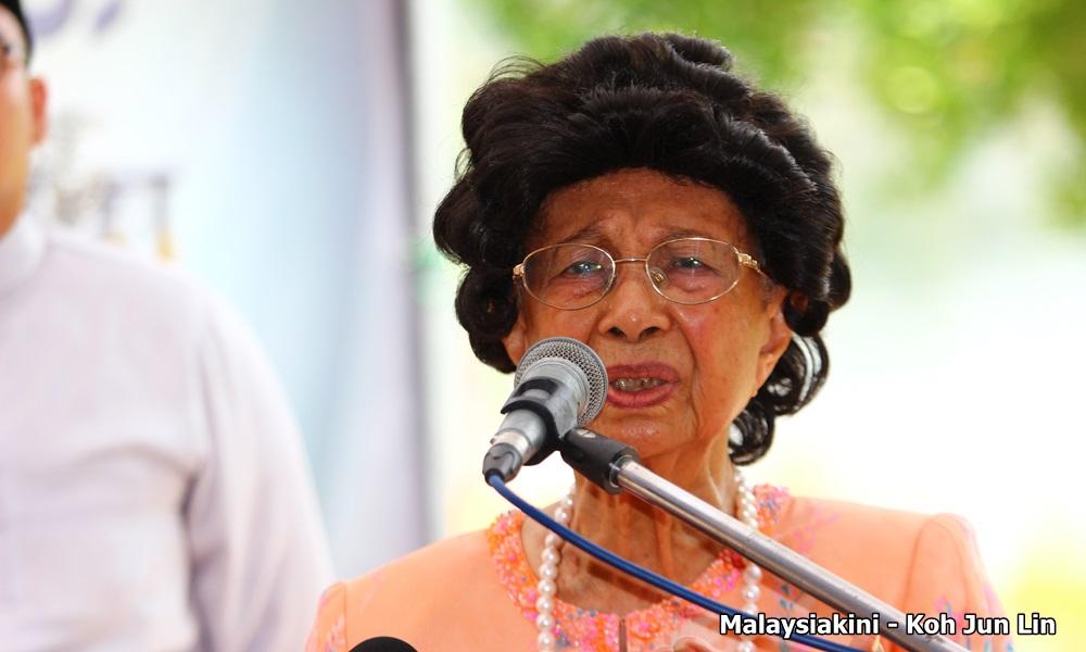 Siti Hasmah recalls when a bribe was RM10