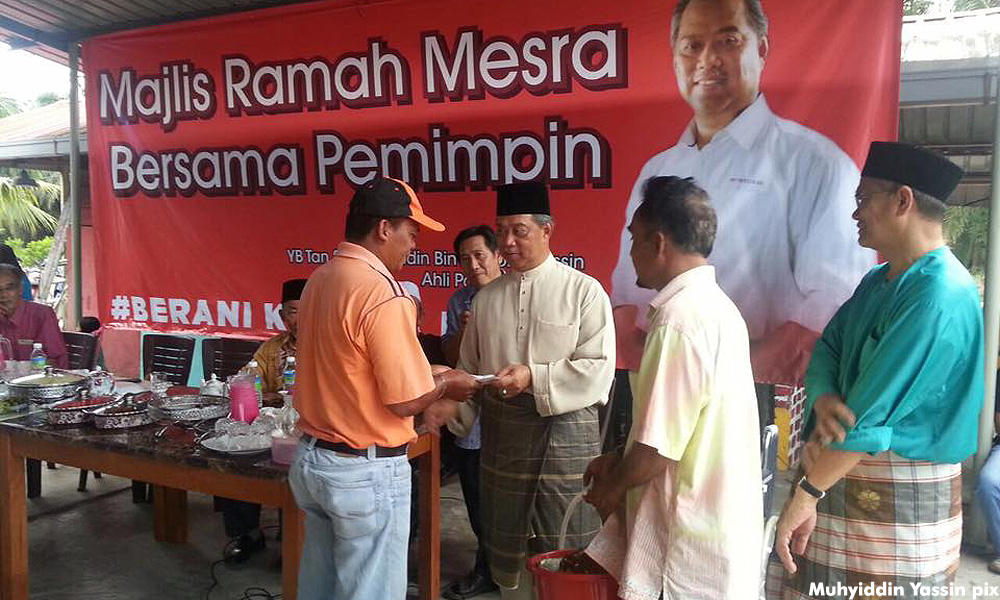 Dalam sayang, Umno Pagoh terkilan dengan Muhyiddin