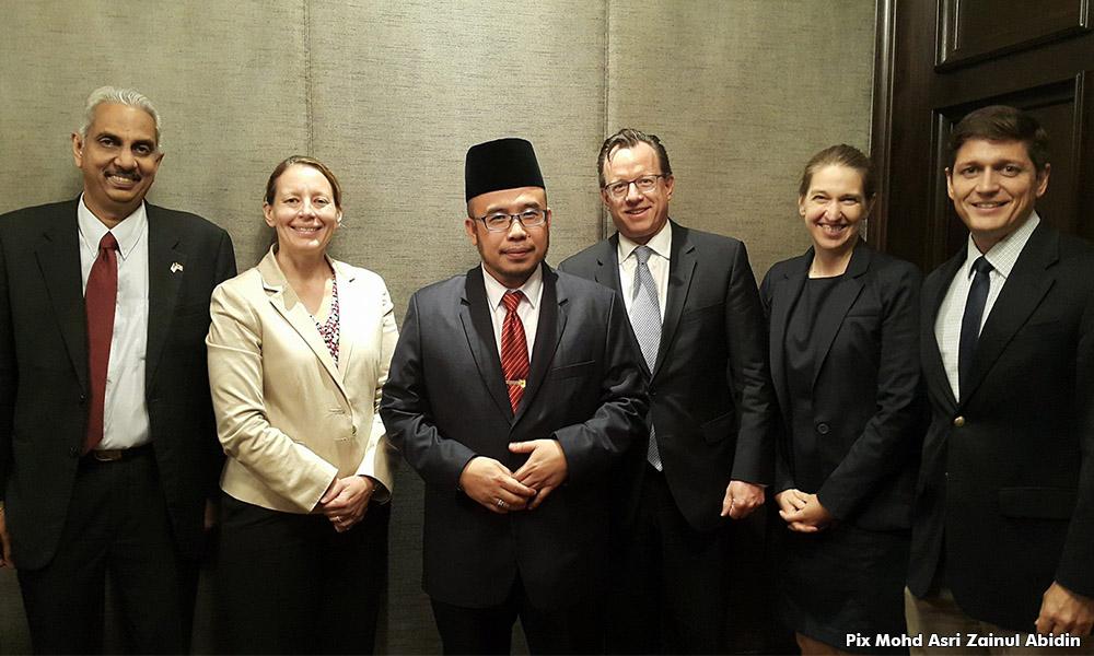 Antikeganasan: Amerika undang mufti Perlis beri pandangan