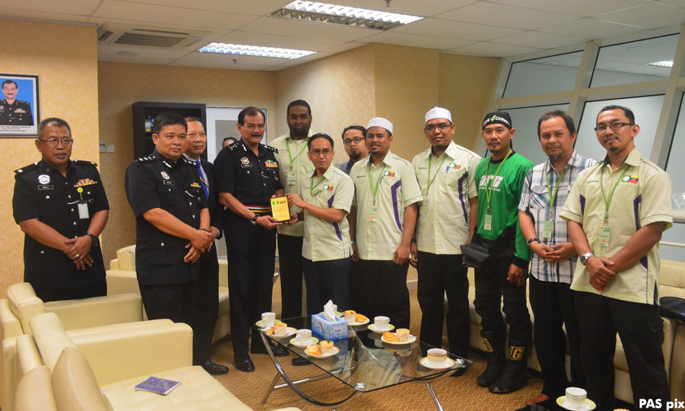 'PAS sedia bekerjasama dengan k'jaan tangani IS'