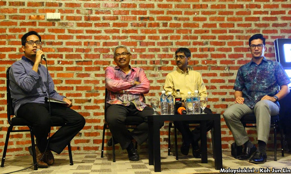 Can the Agong sack the prime minister?