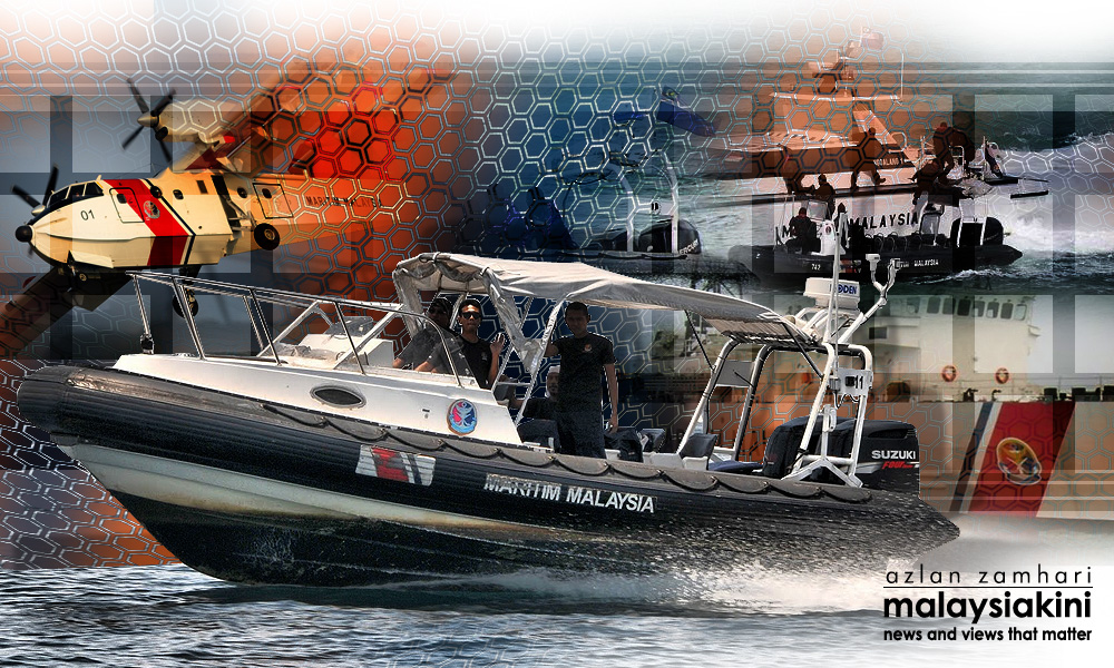 Ten bodies wash up on shore after boat capsizes off Mersing