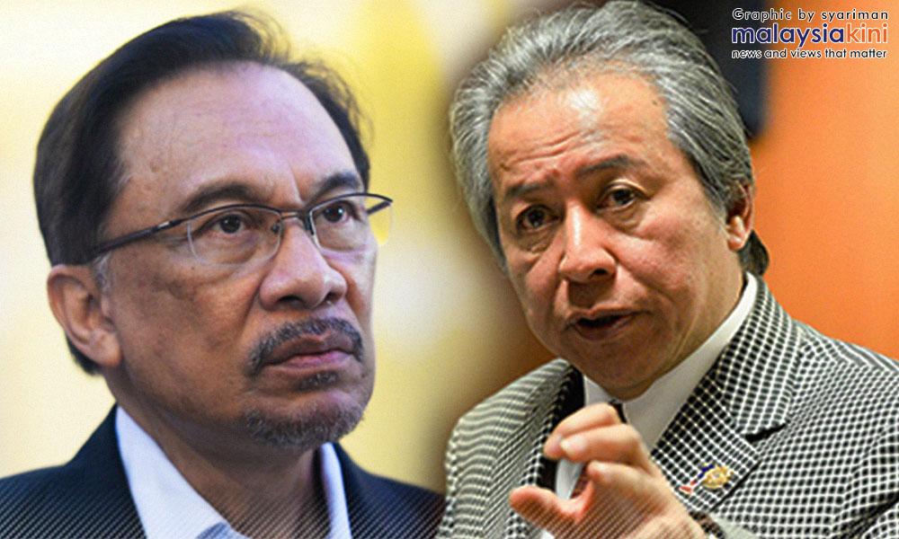 Kalah saman Anifah, Anwar diarah bayar kos RM100,000