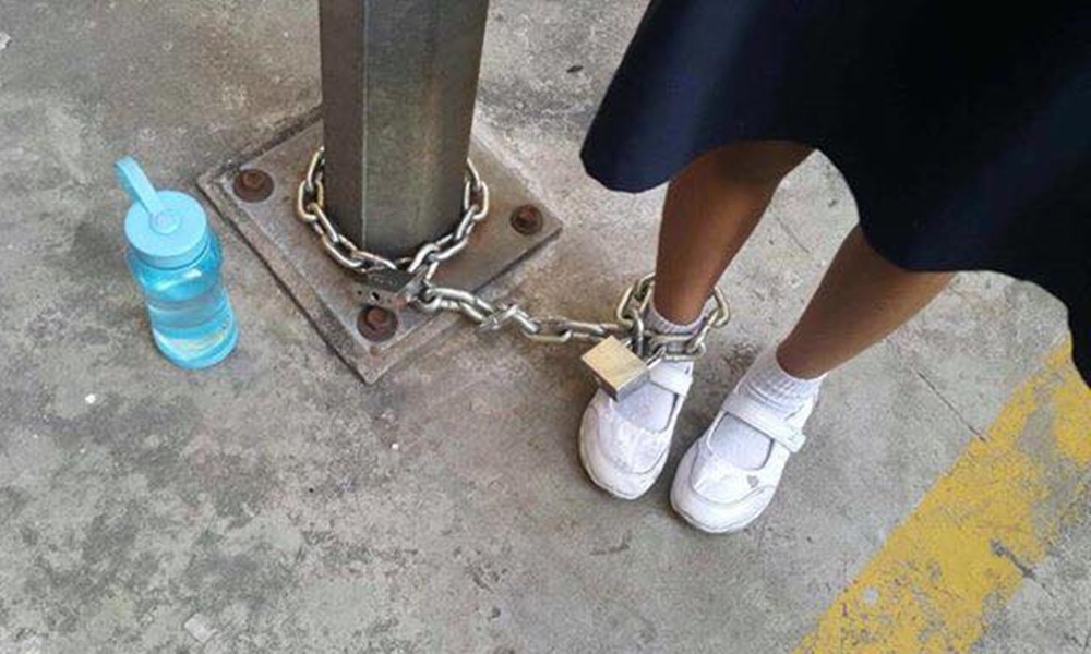 Polis siasat kes ibu rantai anak enggan ke sekolah
