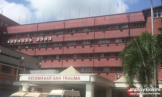 Polis nafi lelaki mati dalam bas di Johor sebab koronavirus