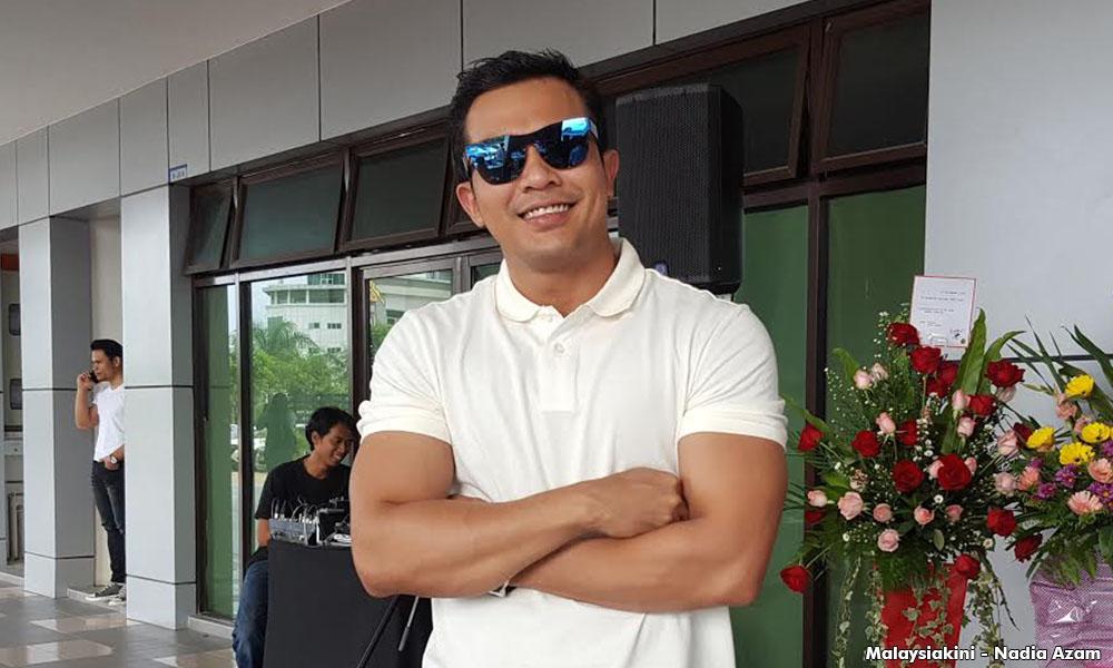 Kerana jerawat, Saharul tak dapat jadi model
