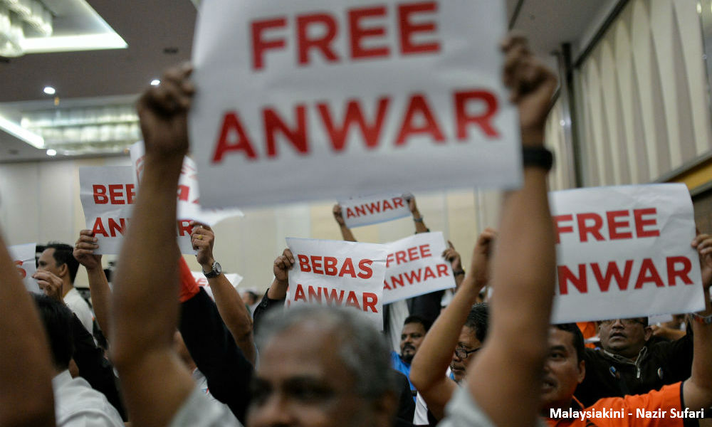 Sejak bila kalimah 'Bebas Anwar' berbaur hasutan?