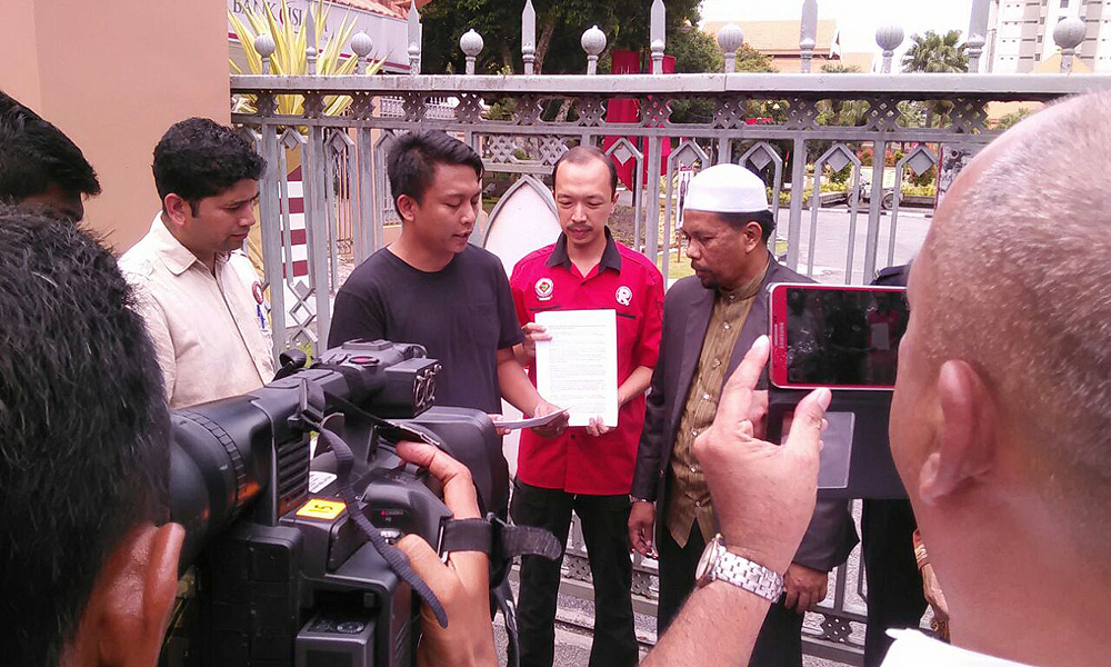 Sekatan mungkin dirempuh, OA harap tiada 'pertumpahan darah'