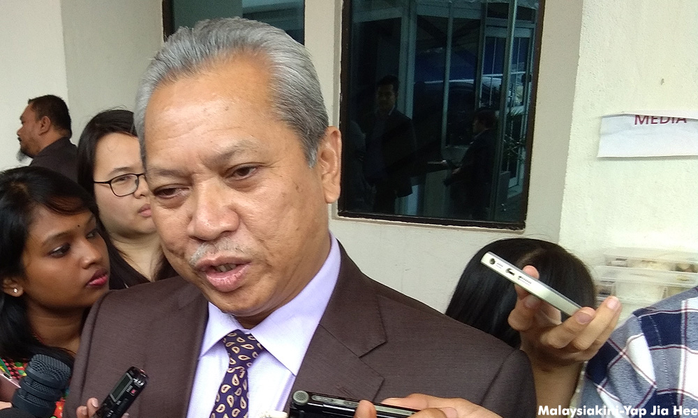 Annuar Musa admitted to HUSM