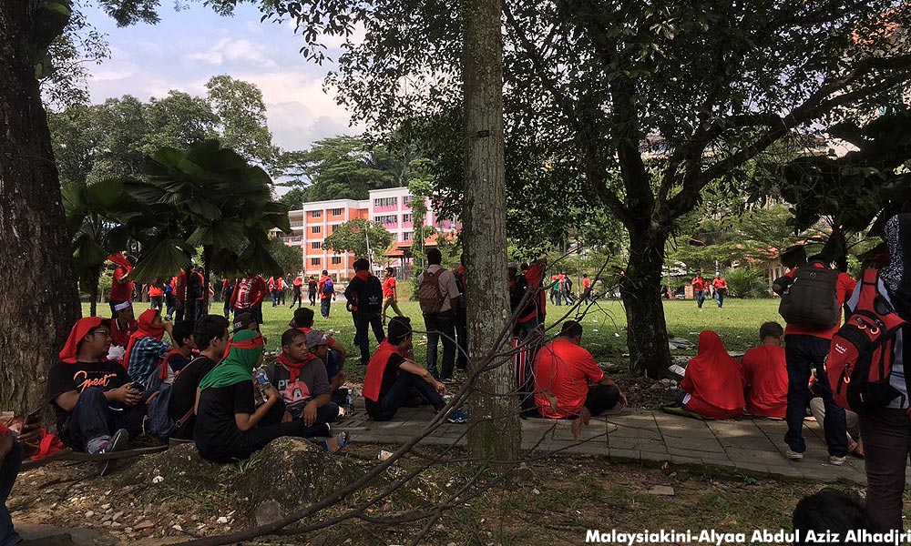 Women journalists sexually harassed by red-shirts on Nov 19