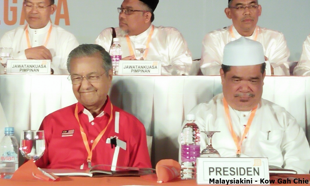 Dr M takes jab at PAS; UN seeks visit to M’sia over human rights