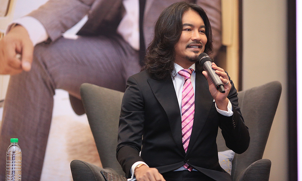 Mencabarnya Anuar Zain nak hiburkan peminat