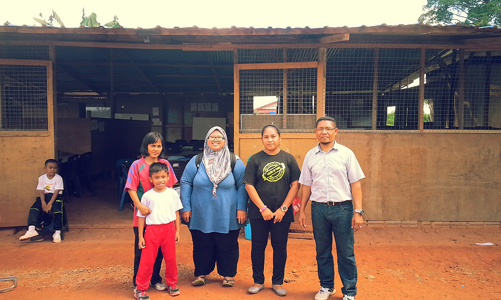 Laskar Pelangi dan hari Natal buat Uncle Thomas