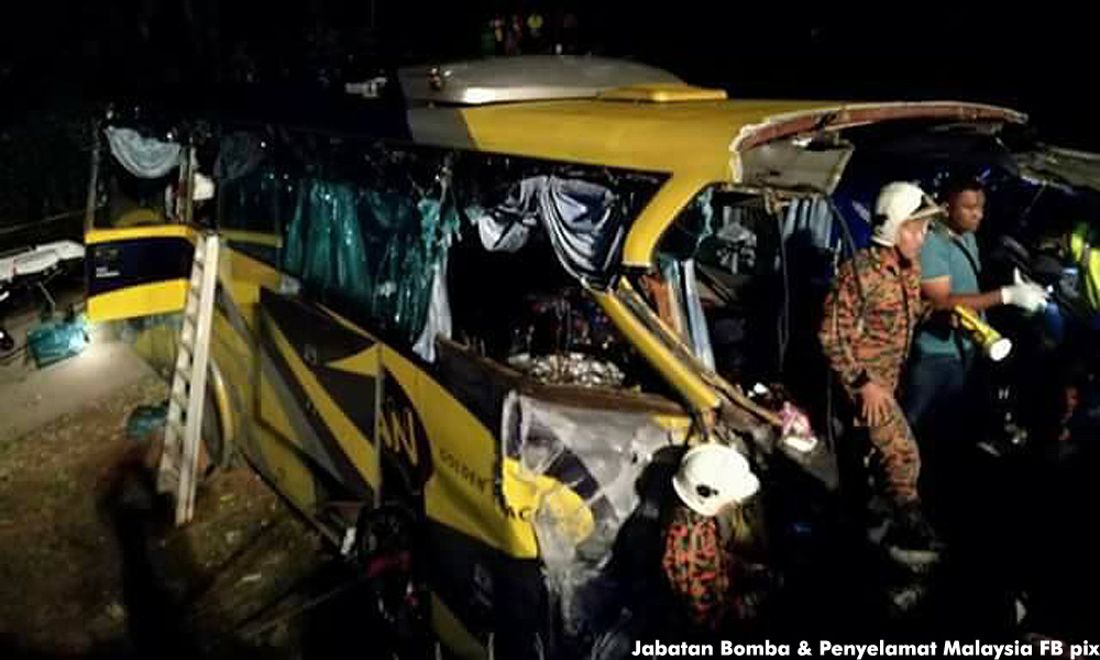 Bus crash inaction; Rafizi takes on Felda; Guan Eng grinch