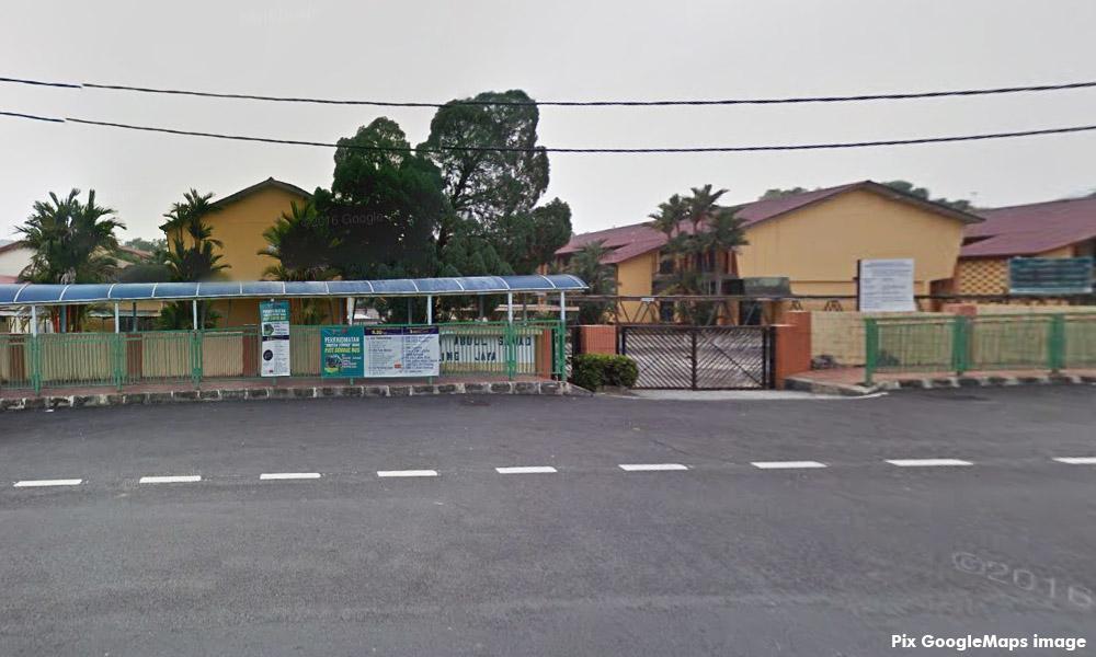 Tanda tanya mengenai replika kubur di sekolah terjawab