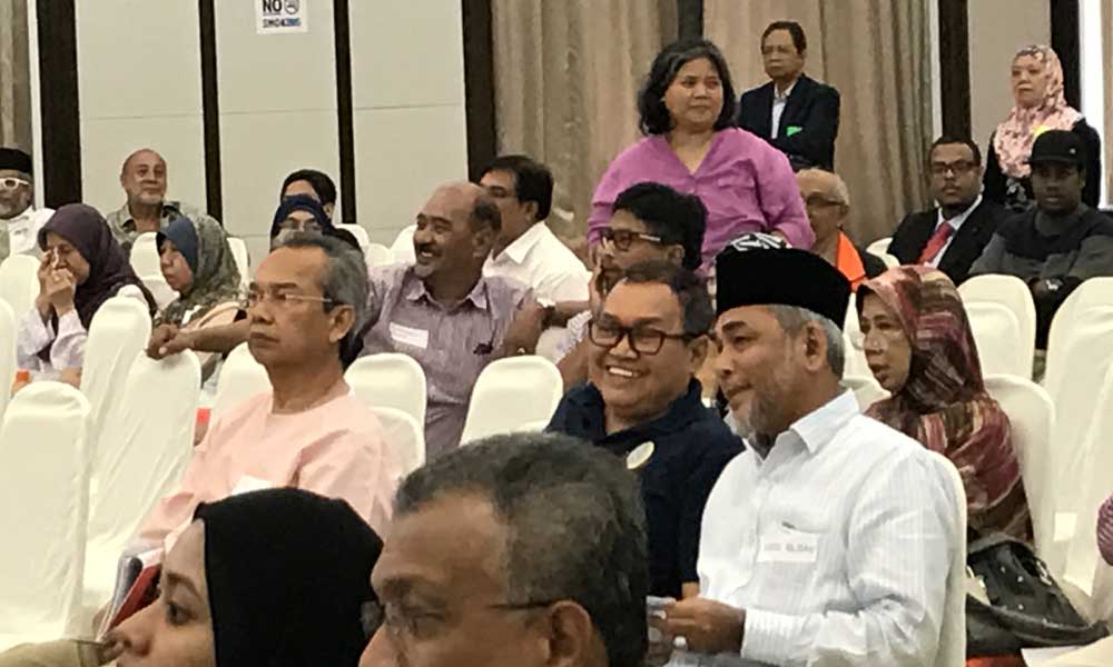 Ku Li gathers critics and supporters of Act 355 at non-partisan forum