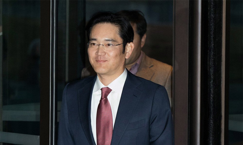 Samsung heir arrested in S Korea corruption scandal