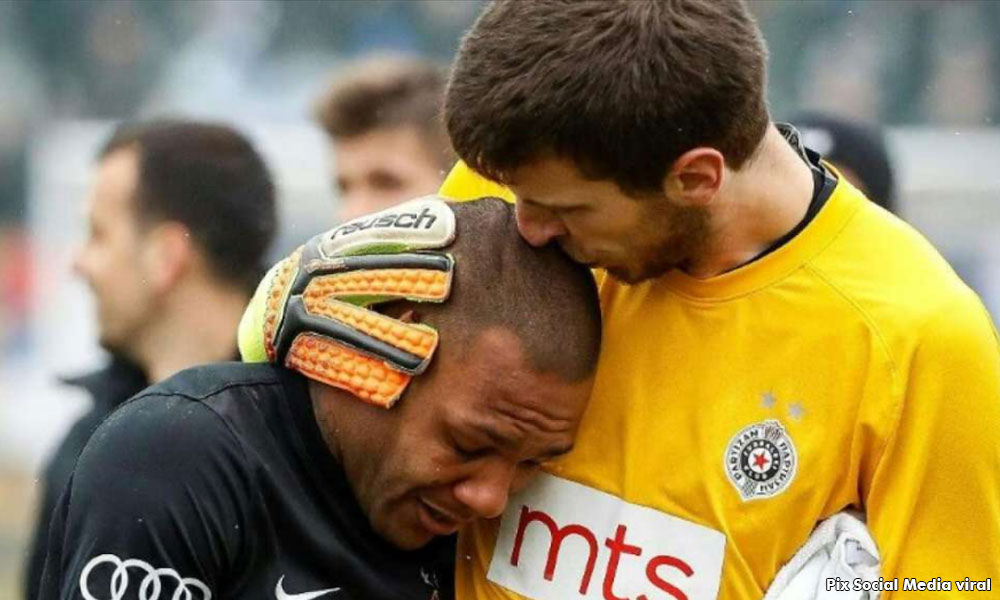 Diejek seperti monyet, pemain dari Brazil menangis
