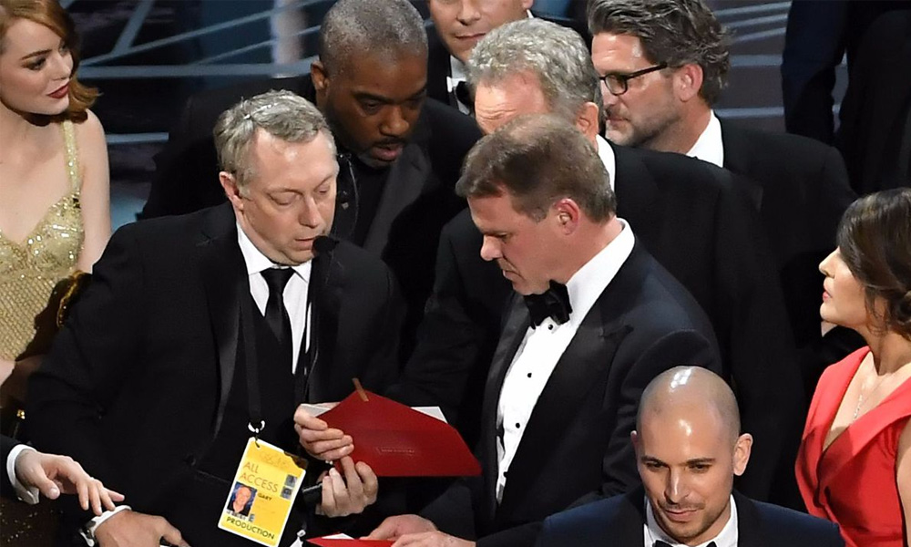 Tweeting PwC accountant in spotlight over Oscar best picture blunder