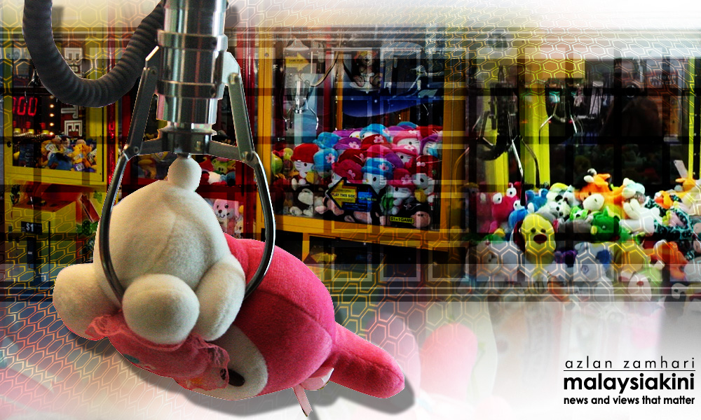 Toy claw machines not banned, CM slams Bernama report