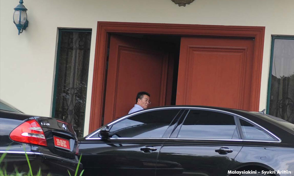 2 individu dikehendaki masih berlindung di kedutaan