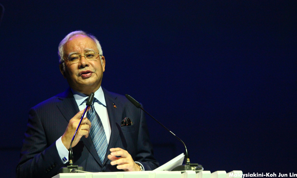 PM speaks up for Malay, calls it 'language of unity'