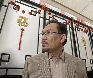 anwar pc in hong kong 130208