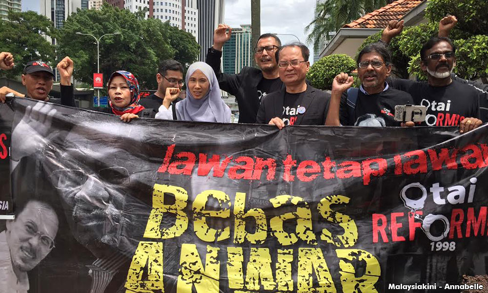 Sovereign state has duty to speak up against persecution, says Azmin