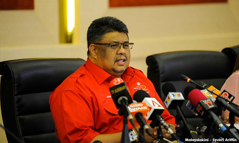 Proton Perdana, wang sempena 71 tahun Umno