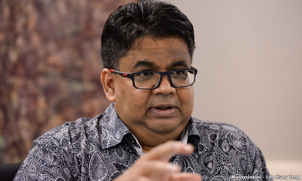 Think tank chief: Give Nurul Izzah chance to prove her worth