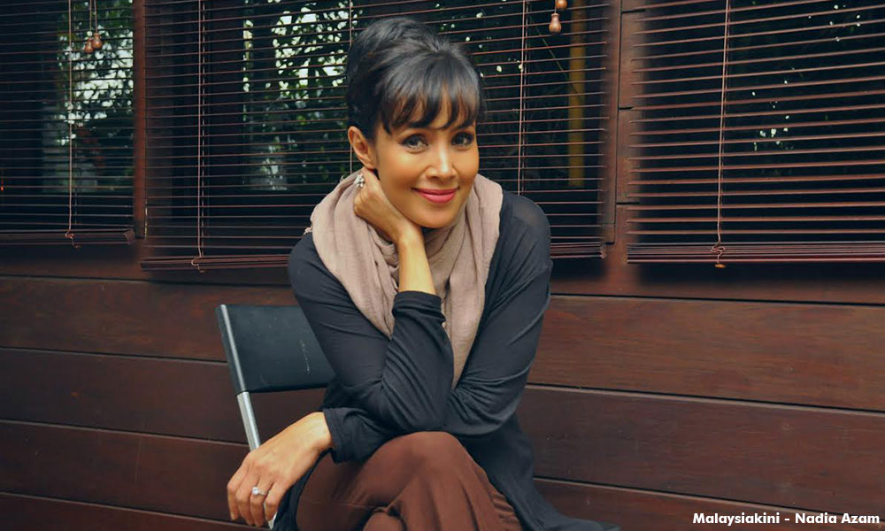 Fauziah Latiff bukan penyanyi tangkap muat