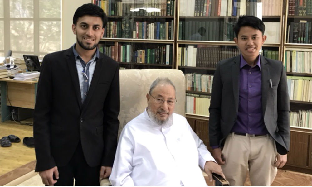 Bahagianya melihat senyuman ulama rabbani