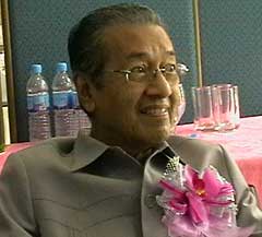 mahathir on mukhriz 230208 02