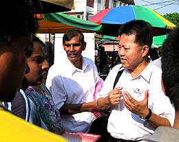 jeff ooi dap walkabout 250208 group of people