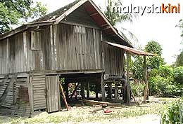 maimun yusof independent candidate terengganu story 270208 house